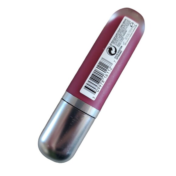 Revlon Ultra HD Matte Lip Color 610 HD ADDICTION Gloss Makeup 0.2 oz NEW - Picture 3 of 4